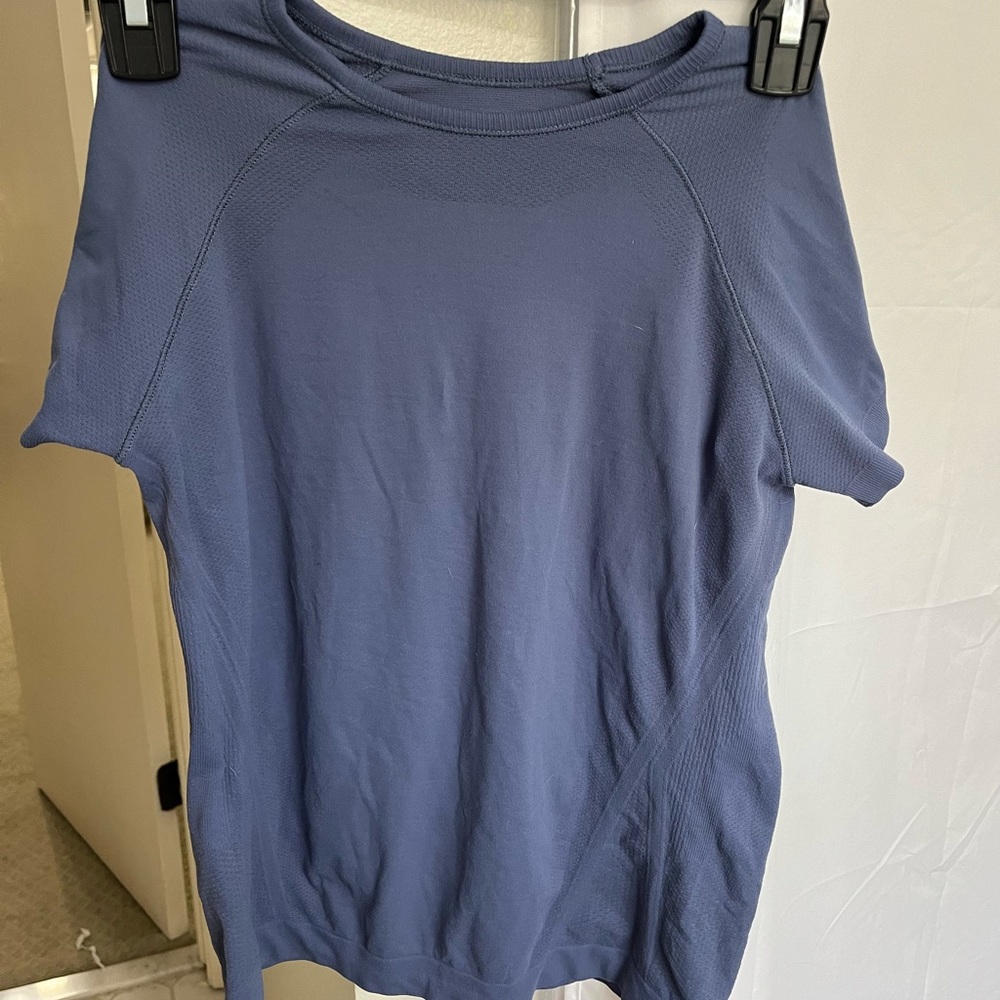 Athleta shirt, kids, size 12 in girls kids, navy